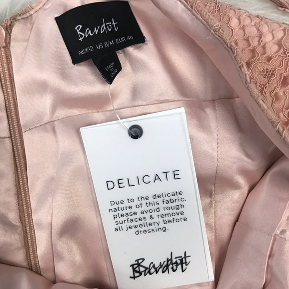 Bardot • Pink Lace Bodycon Pencil Midi Dress - Picture 5 of 8